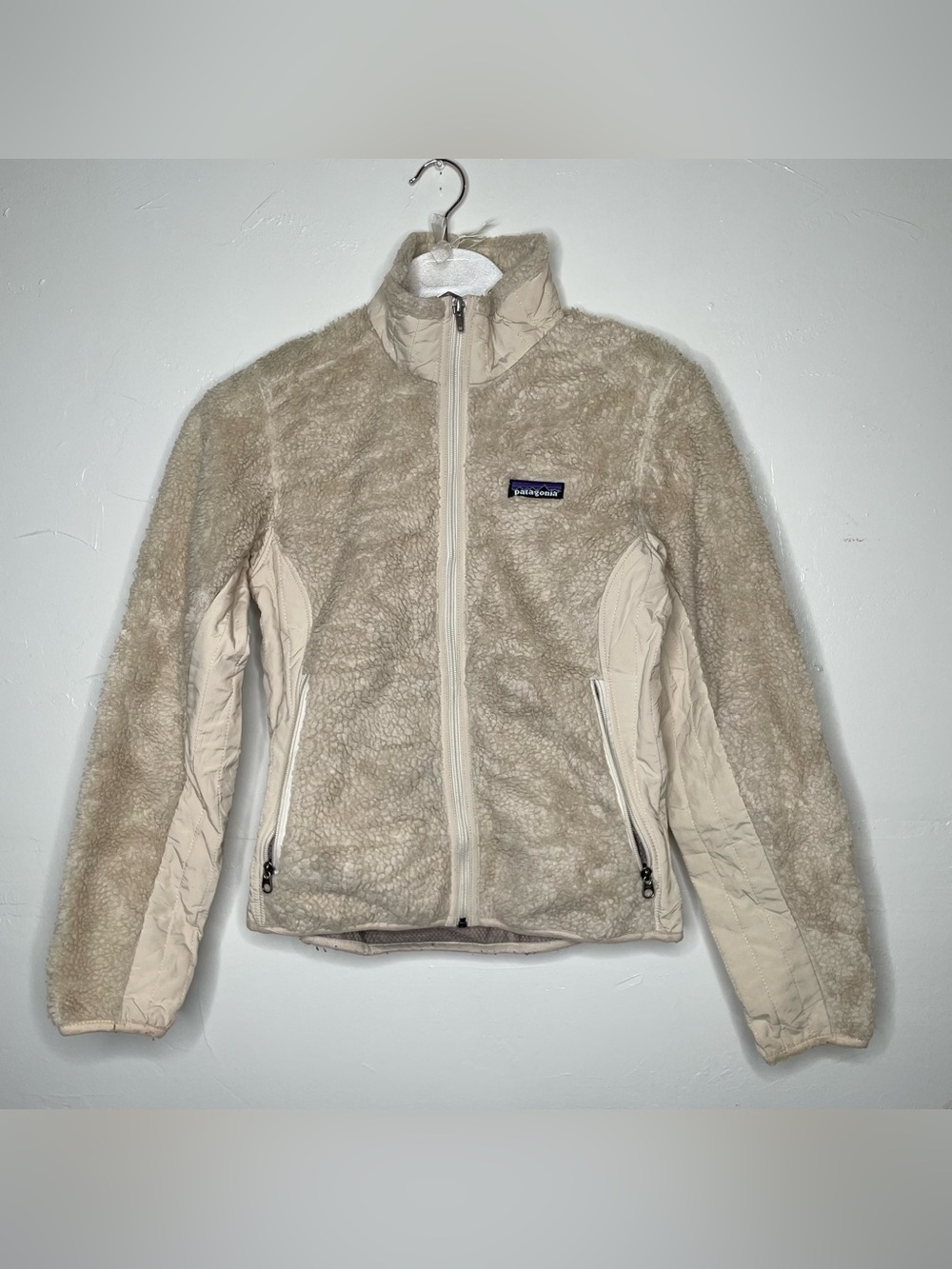 PATAGONIA BEIGE FLEECE STYLE ZIP UP JACKET SZ S WOMENS